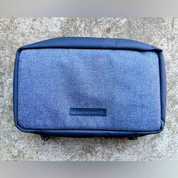 Native Union Stow Tech Organizer - Picture 1 of 5